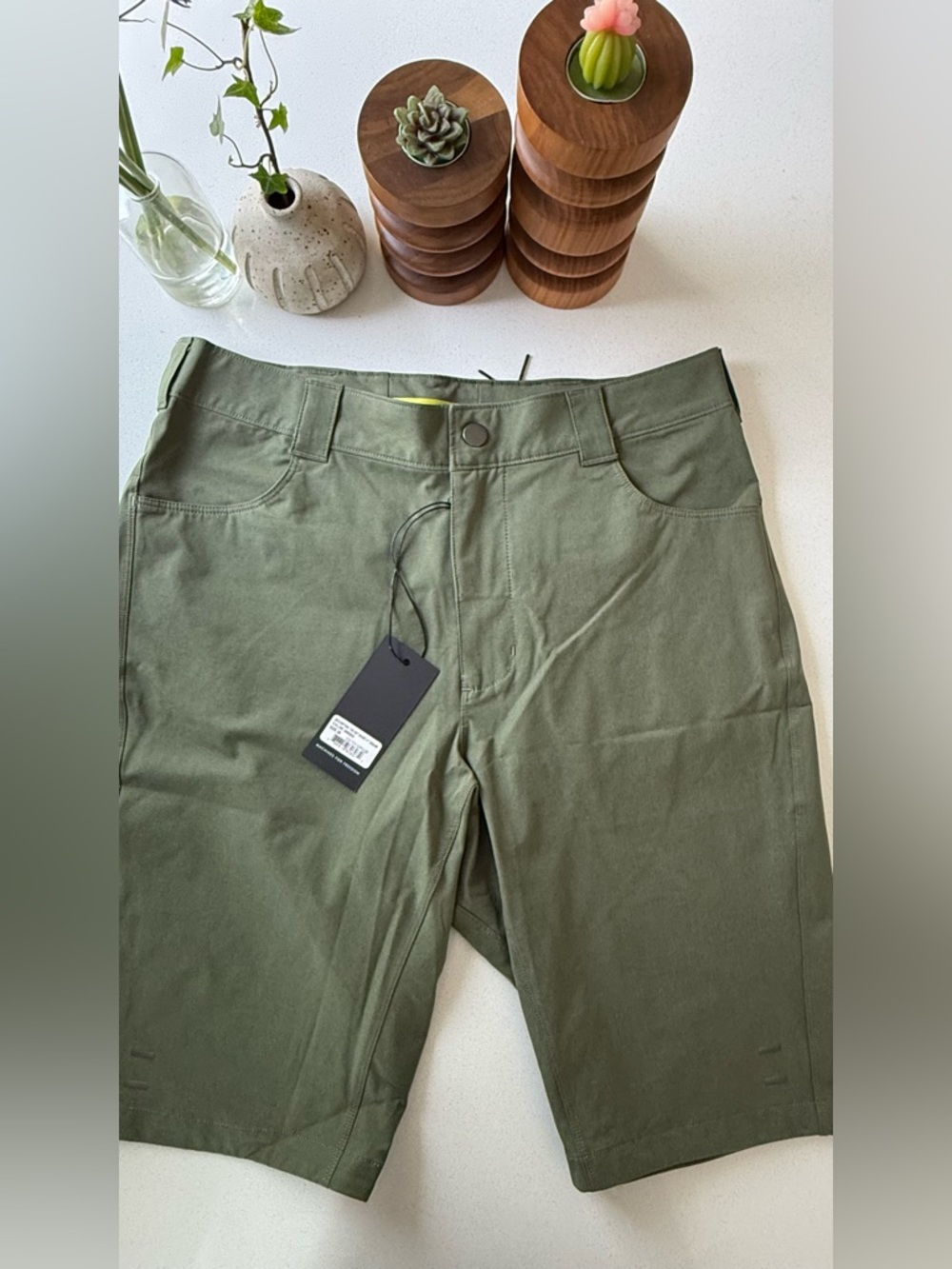 NWT Machines for Freedom The Key Short Women's 28 Utility Green